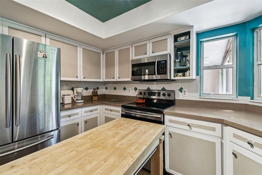 待售: $325,999 (4 贝兹, 3 浴室, 2191 平方英尺)