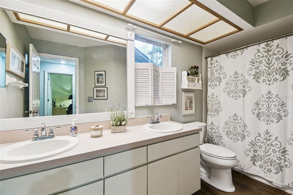 待售: $325,999 (4 贝兹, 3 浴室, 2191 平方英尺)