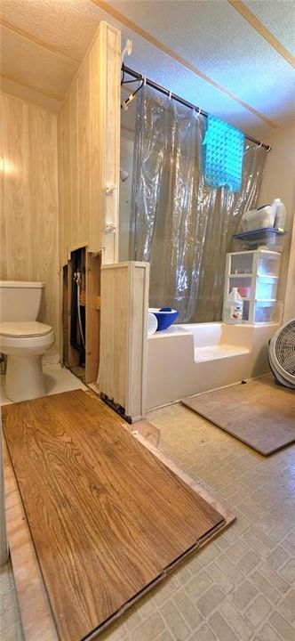 На продажу: $89,900 (2 спален, 2 ванн, 924 Квадратных фут)