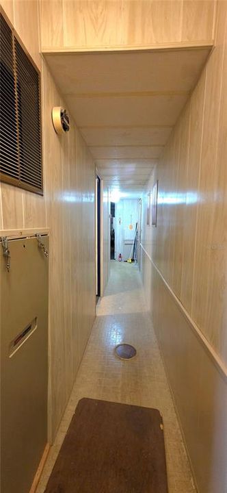 На продажу: $89,900 (2 спален, 2 ванн, 924 Квадратных фут)