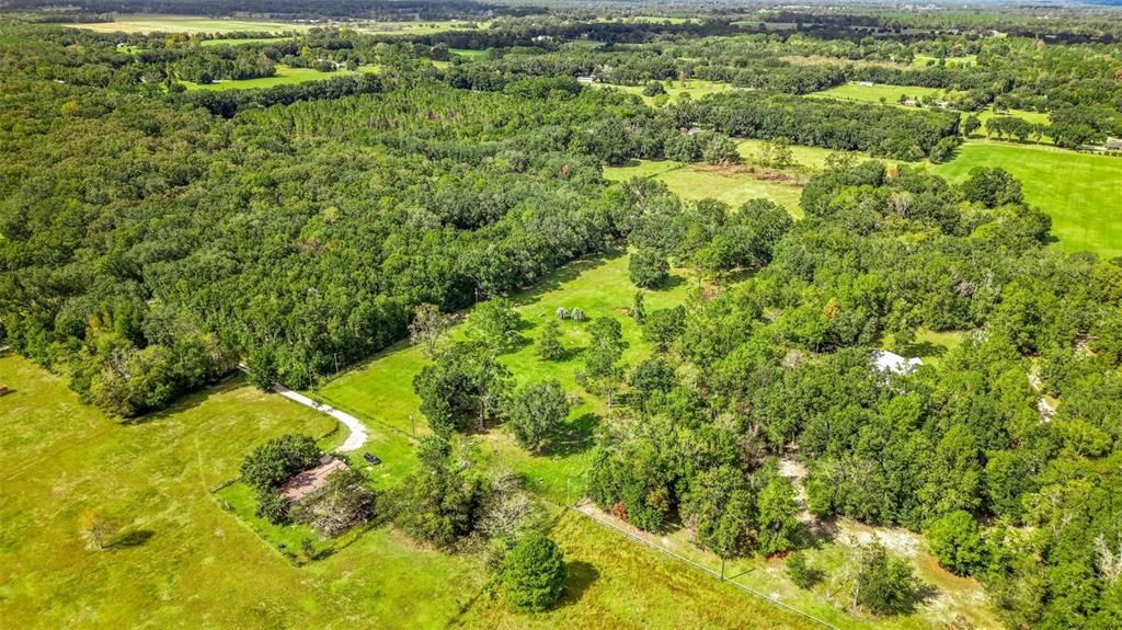 待售: $295,000 (5.01 acres)