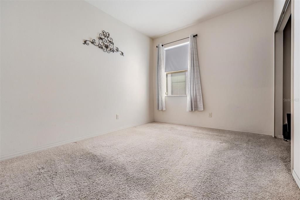 Active With Contract: $377,000 (3 beds, 2 baths, 1880 Square Feet)