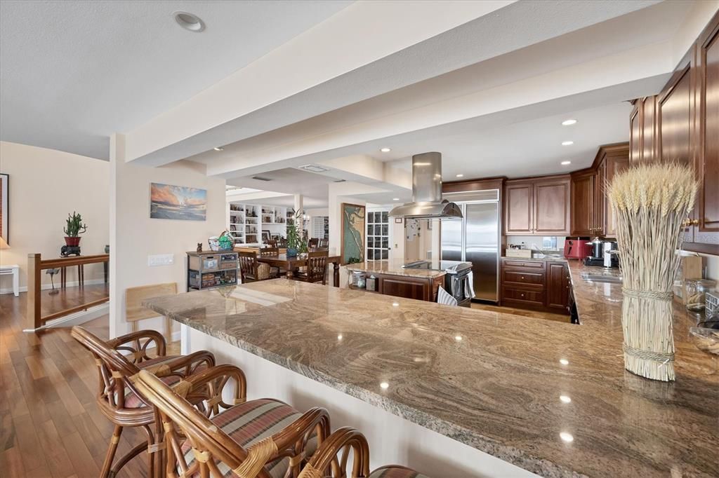 For Sale: $1,350,000 (3 beds, 3 baths, 4110 Square Feet)