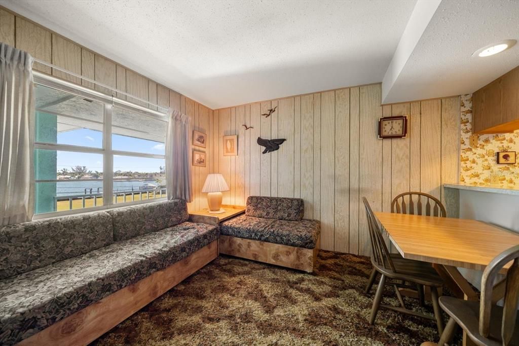 На продажу: $289,000 (1 спален, 1 ванн, 490 Квадратных фут)