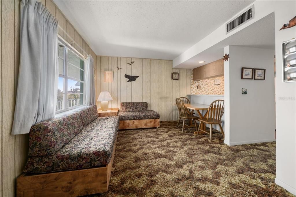 На продажу: $289,000 (1 спален, 1 ванн, 490 Квадратных фут)