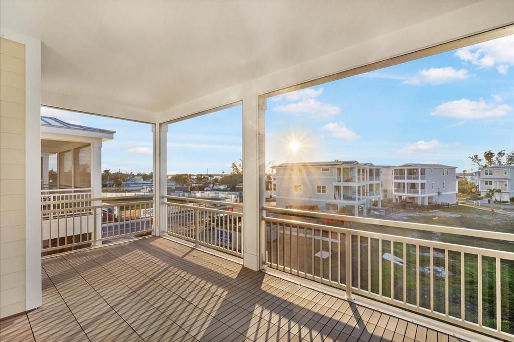 待售: $1,100,000 (3 贝兹, 2 浴室, 1678 平方英尺)