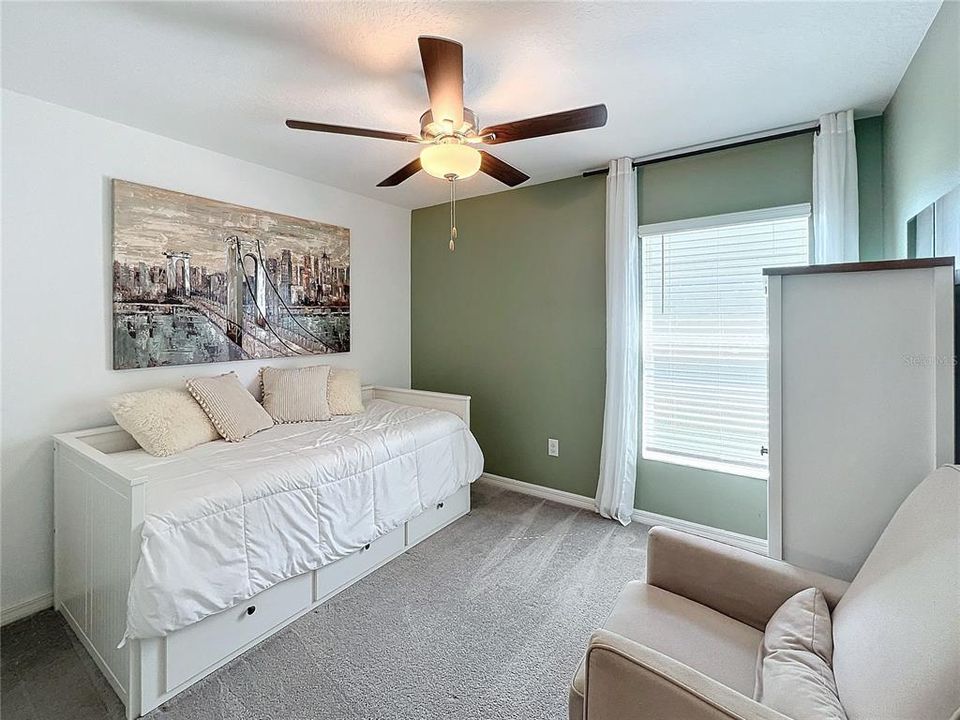 For Rent: $2,750 (4 beds, 2 baths, 1841 Square Feet)