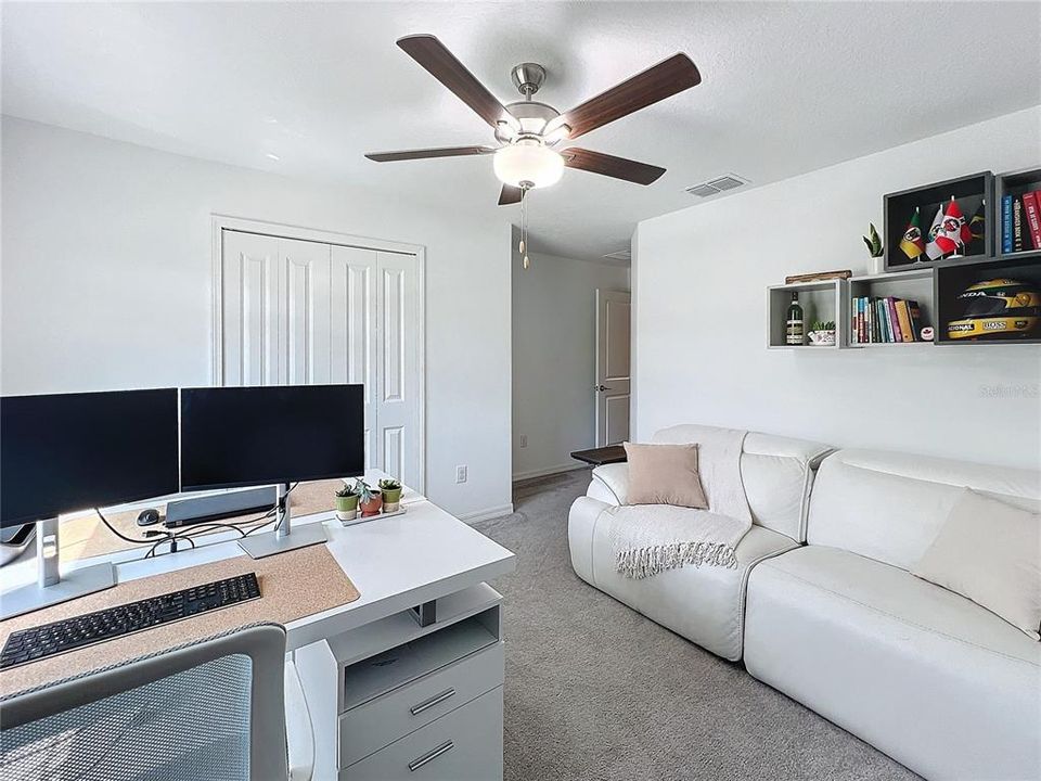 For Rent: $2,750 (4 beds, 2 baths, 1841 Square Feet)