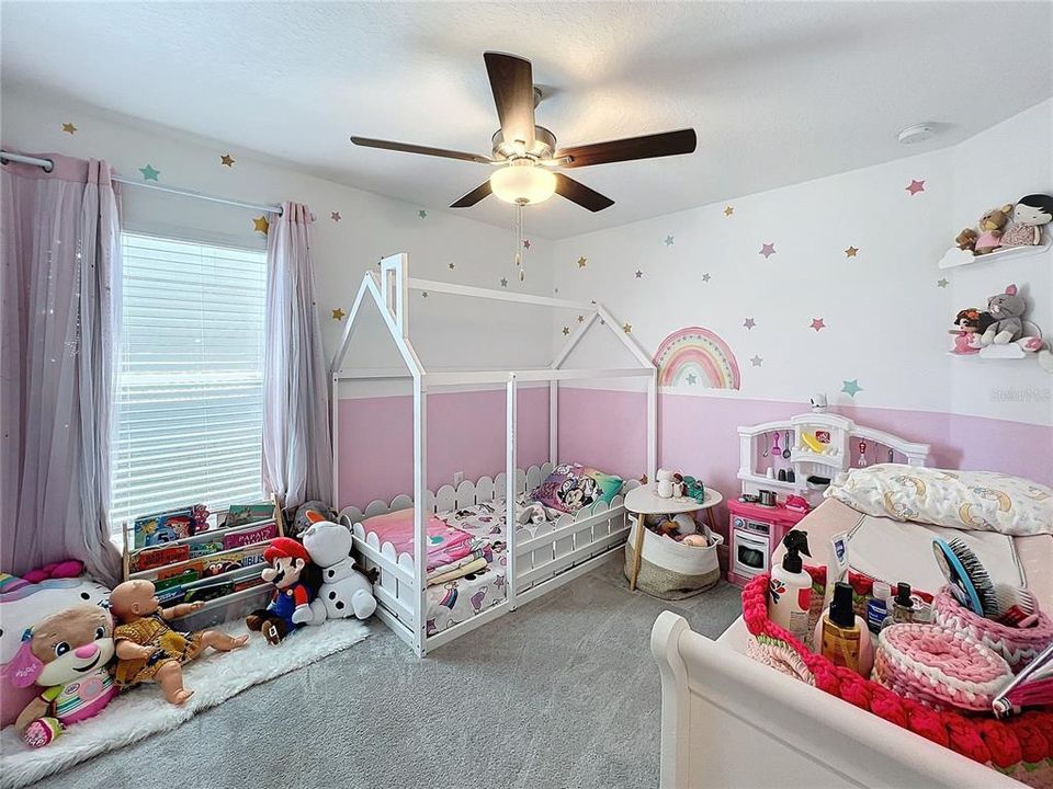 For Rent: $2,750 (4 beds, 2 baths, 1841 Square Feet)