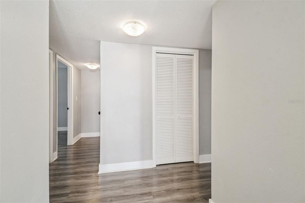 For Sale: $495,000 (3 beds, 2 baths, 1324 Square Feet)