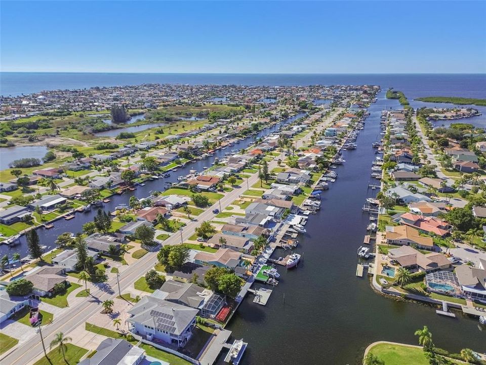 For Sale: $495,000 (3 beds, 2 baths, 1324 Square Feet)