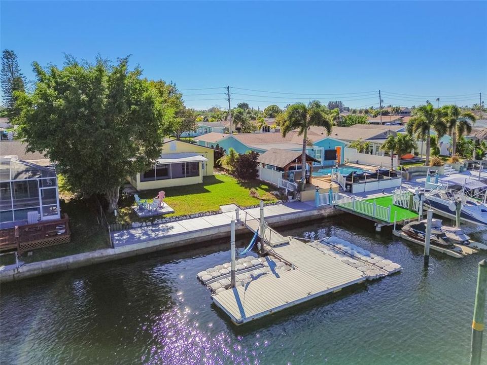 For Sale: $495,000 (3 beds, 2 baths, 1324 Square Feet)