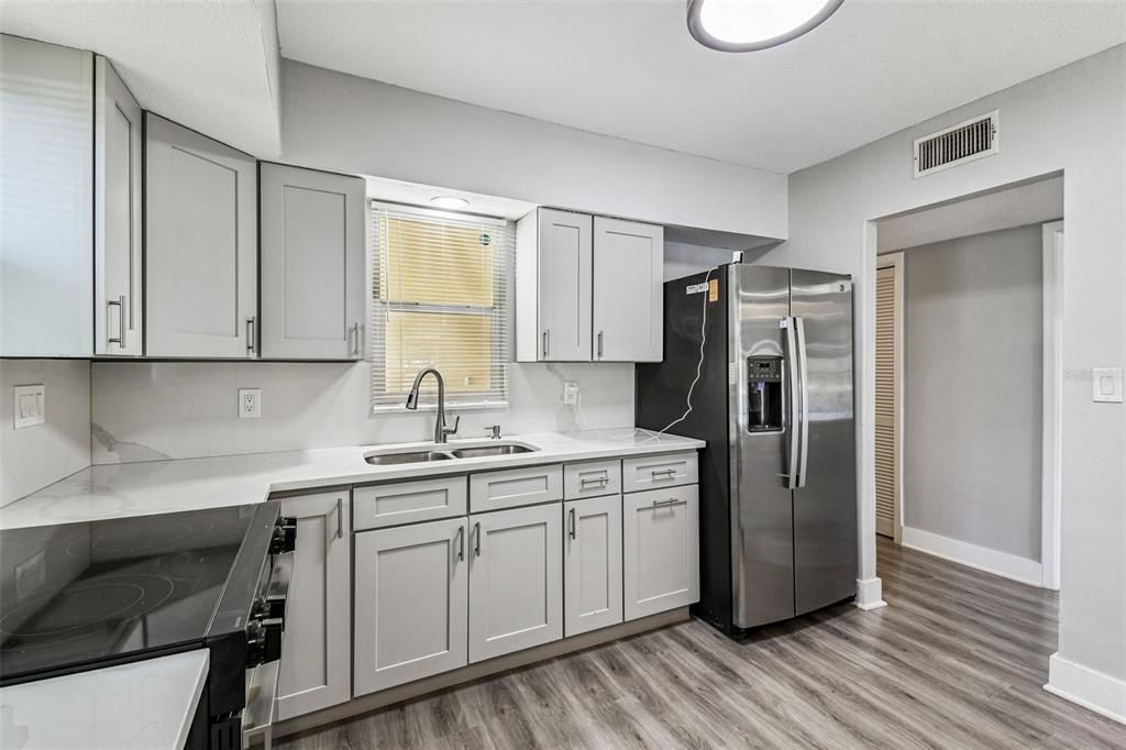 For Sale: $495,000 (3 beds, 2 baths, 1324 Square Feet)