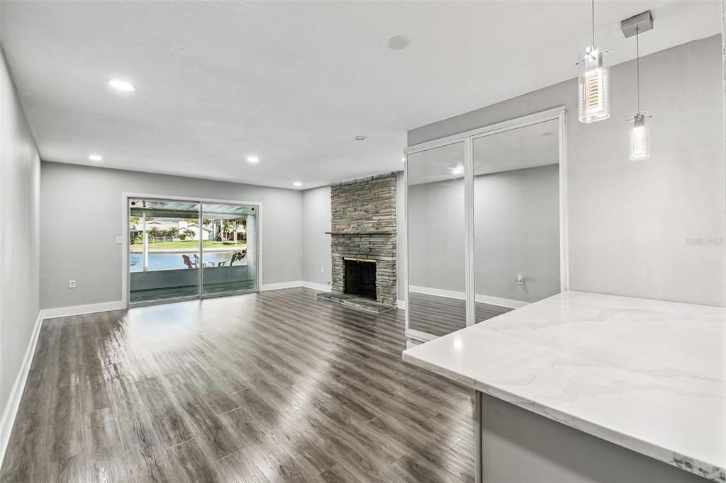 For Sale: $495,000 (3 beds, 2 baths, 1324 Square Feet)