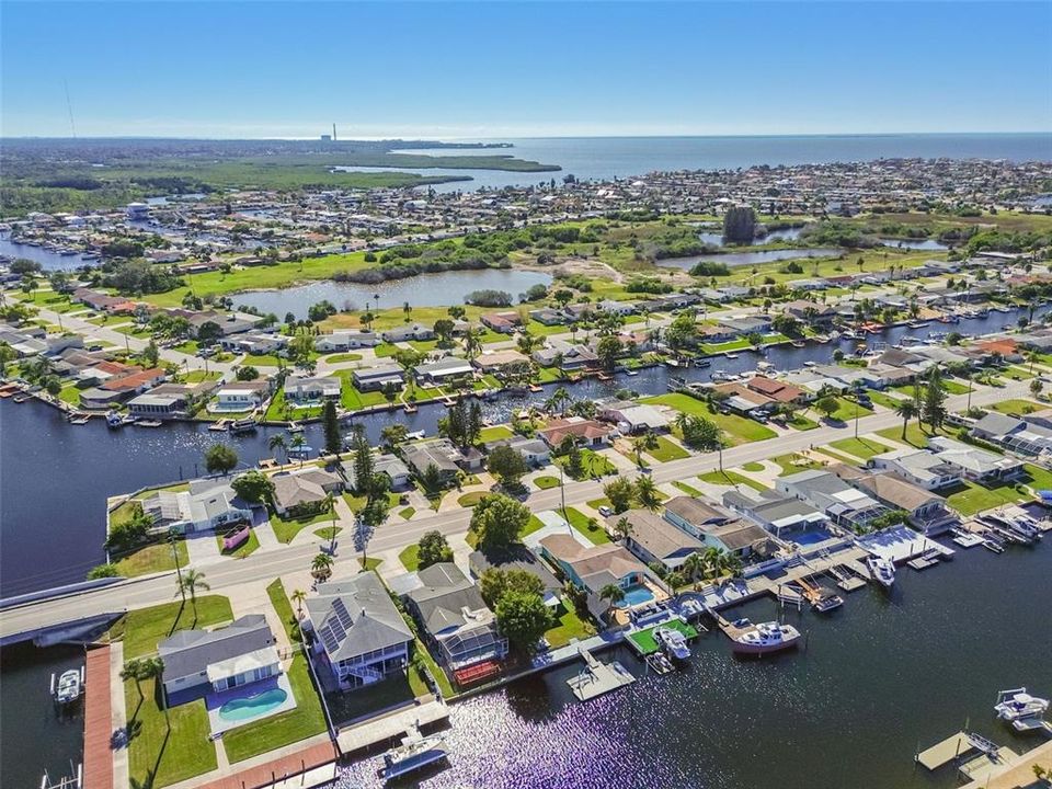 For Sale: $495,000 (3 beds, 2 baths, 1324 Square Feet)