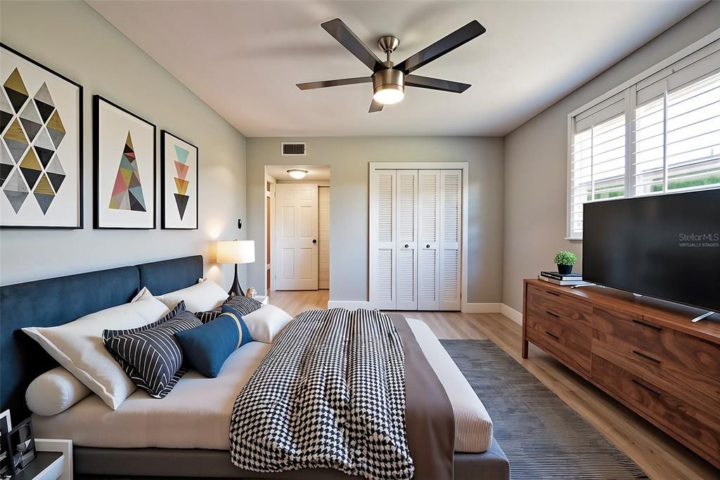 For Sale: $495,000 (3 beds, 2 baths, 1324 Square Feet)