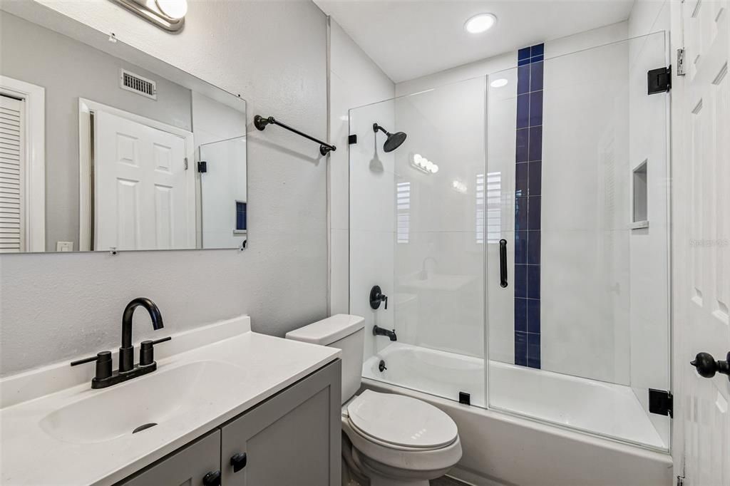 For Sale: $495,000 (3 beds, 2 baths, 1324 Square Feet)