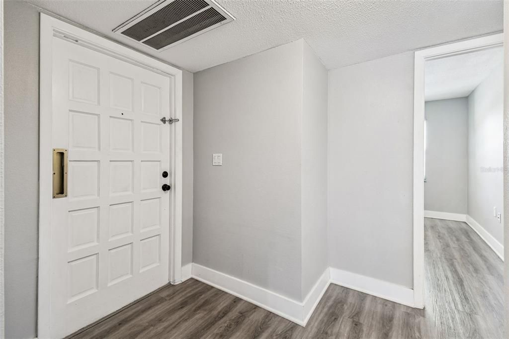 For Sale: $495,000 (3 beds, 2 baths, 1324 Square Feet)