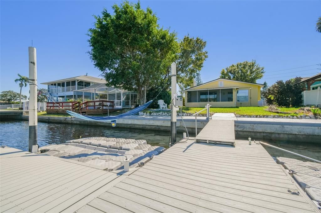 For Sale: $495,000 (3 beds, 2 baths, 1324 Square Feet)