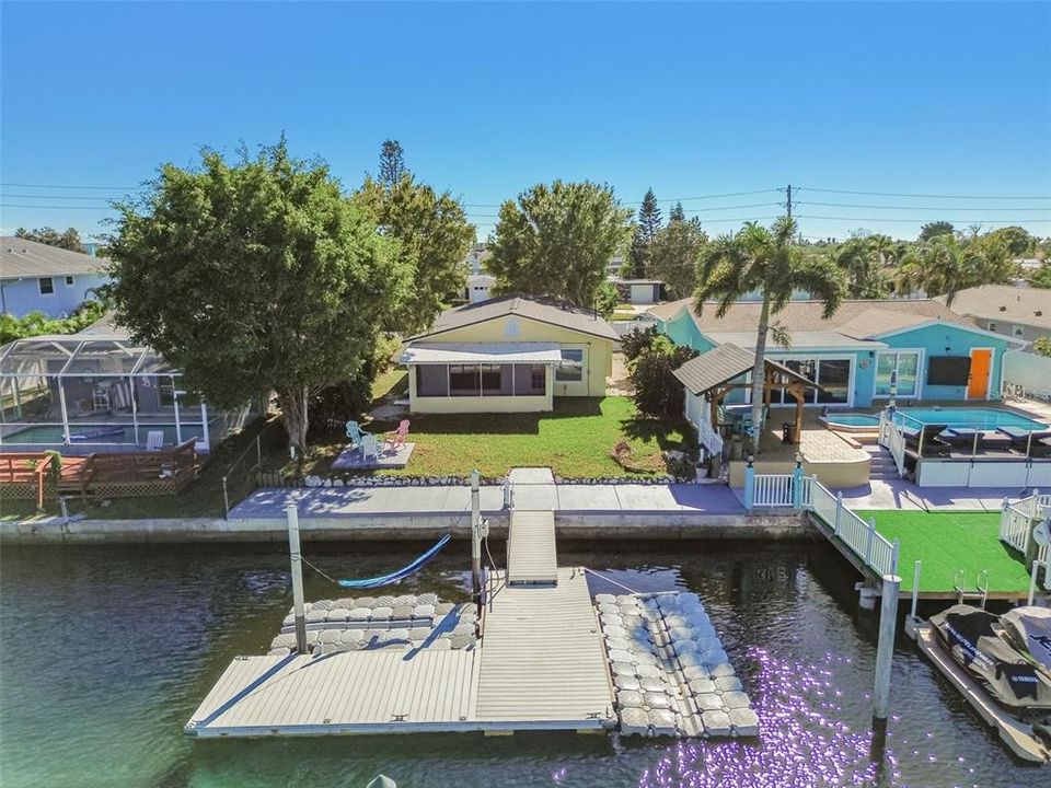 For Sale: $495,000 (3 beds, 2 baths, 1324 Square Feet)