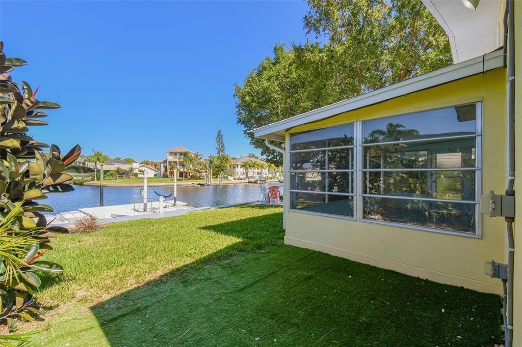 For Sale: $495,000 (3 beds, 2 baths, 1324 Square Feet)