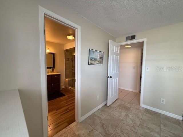 For Sale: $379,900 (3 beds, 2 baths, 1200 Square Feet)