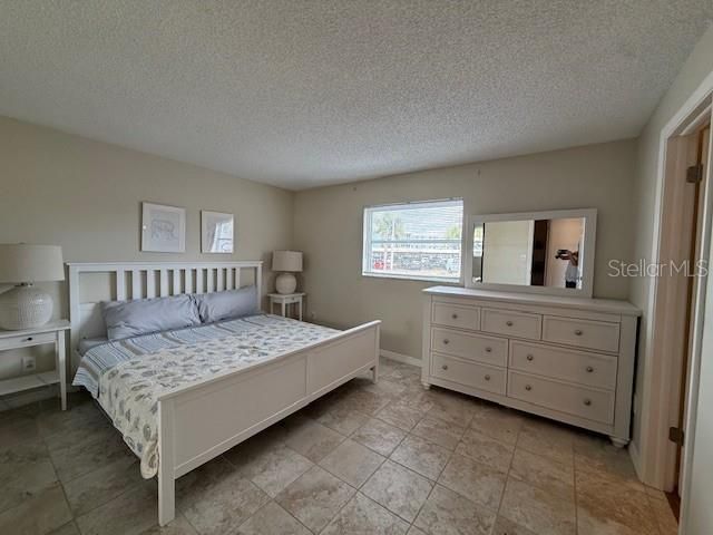 For Sale: $379,900 (3 beds, 2 baths, 1200 Square Feet)