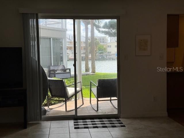 For Sale: $379,900 (3 beds, 2 baths, 1200 Square Feet)