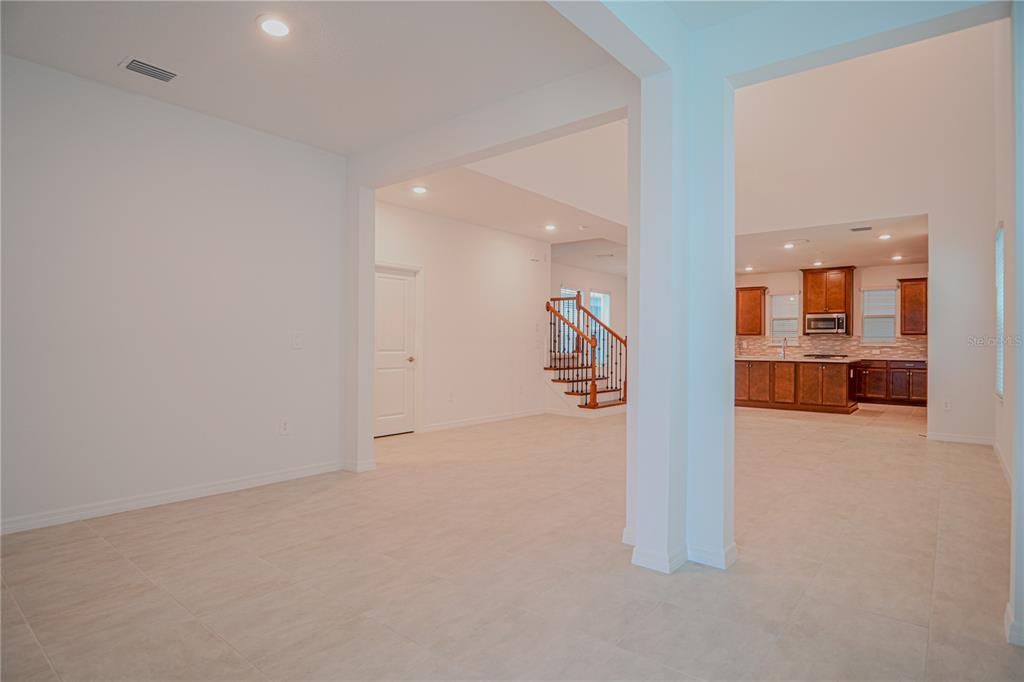 出租: $3,800 (4 贝兹, 4 浴室, 2930 平方英尺)