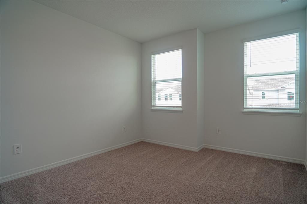 出租: $3,800 (4 贝兹, 4 浴室, 2930 平方英尺)