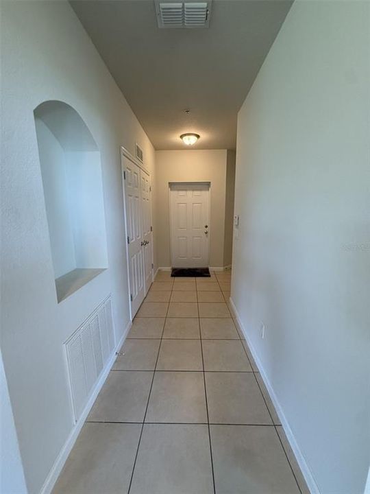 For Rent: $1,700 (2 beds, 2 baths, 1490 Square Feet)