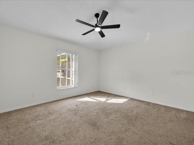 На продажу: $364,000 (4 спален, 3 ванн, 1729 Квадратных фут)