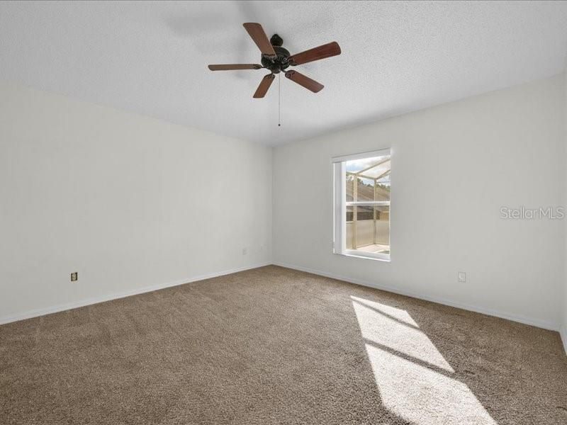 На продажу: $364,000 (4 спален, 3 ванн, 1729 Квадратных фут)