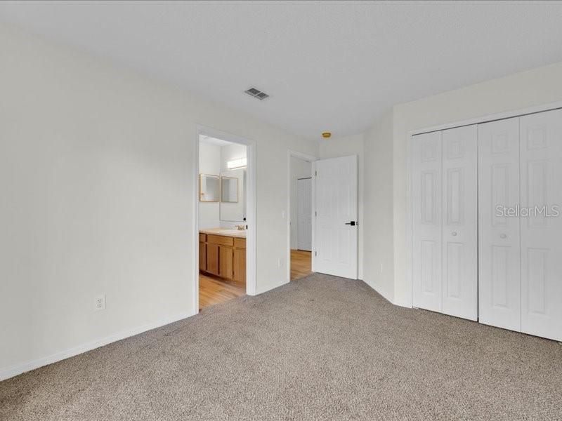 На продажу: $364,000 (4 спален, 3 ванн, 1729 Квадратных фут)