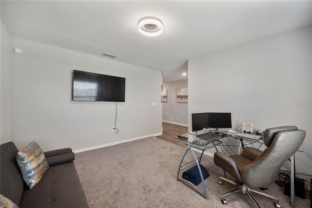 For Sale: $320,000 (3 beds, 2 baths, 2053 Square Feet)