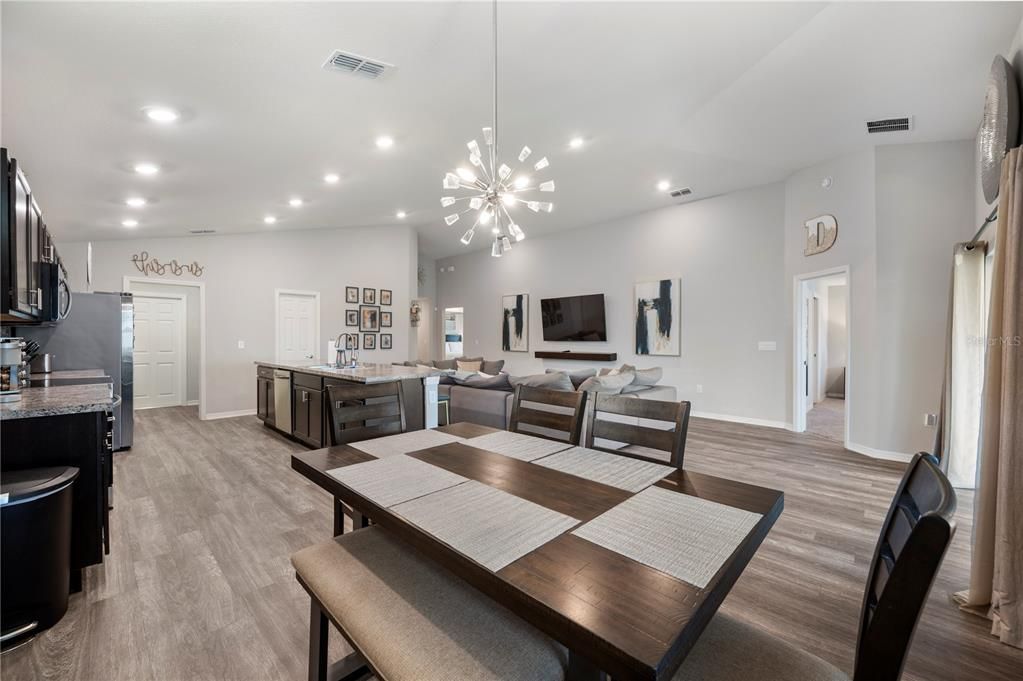 For Sale: $320,000 (3 beds, 2 baths, 2053 Square Feet)