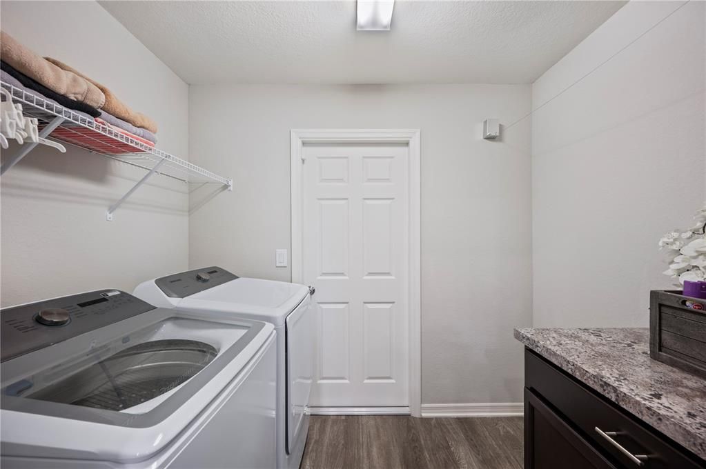 For Sale: $320,000 (3 beds, 2 baths, 2053 Square Feet)