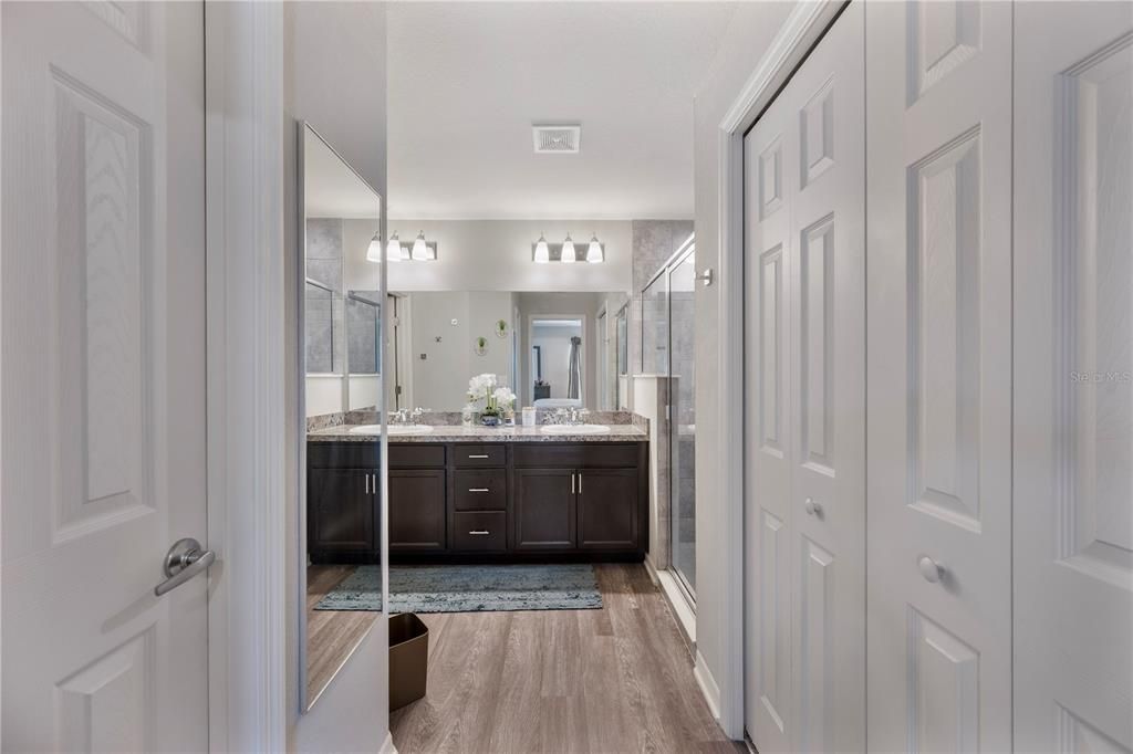 For Sale: $320,000 (3 beds, 2 baths, 2053 Square Feet)