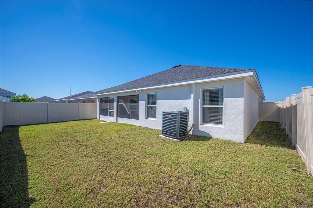 For Sale: $320,000 (3 beds, 2 baths, 2053 Square Feet)