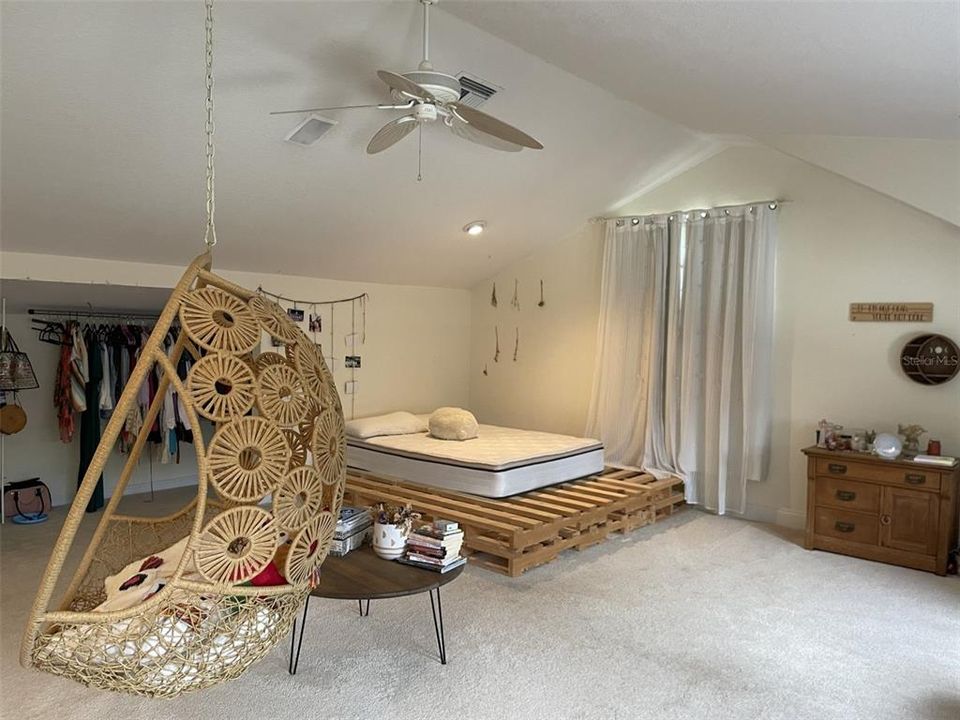 В аренду: $5,000 (4 спален, 4 ванн, 3000 Квадратных фут)