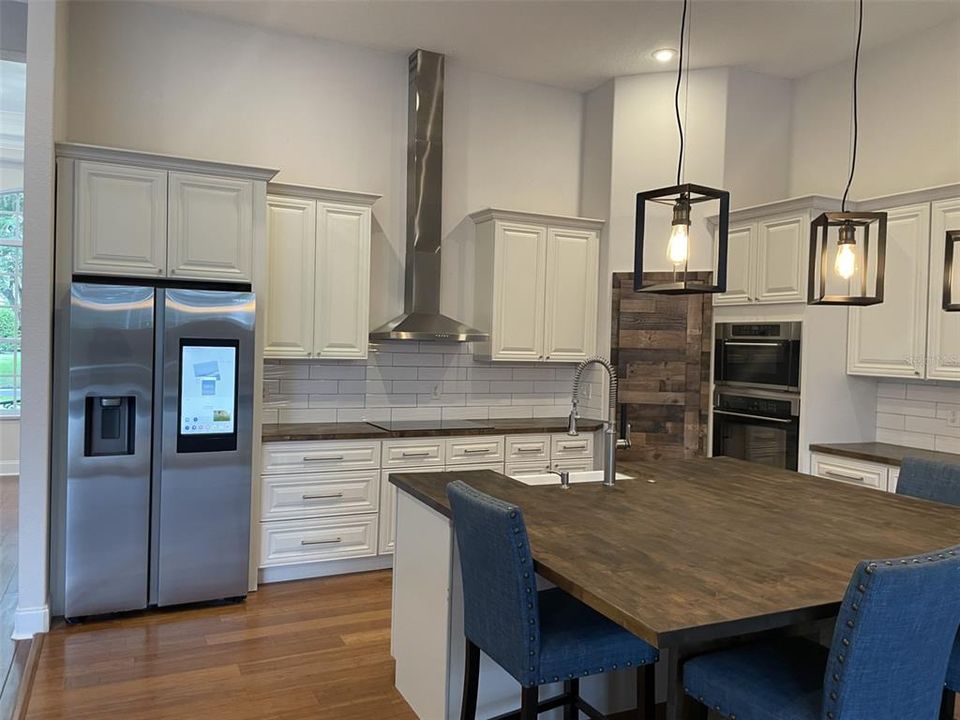 В аренду: $5,000 (4 спален, 4 ванн, 3000 Квадратных фут)