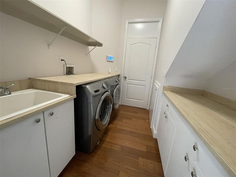 В аренду: $5,000 (4 спален, 4 ванн, 3000 Квадратных фут)