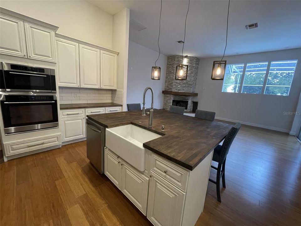 В аренду: $5,000 (4 спален, 4 ванн, 3000 Квадратных фут)