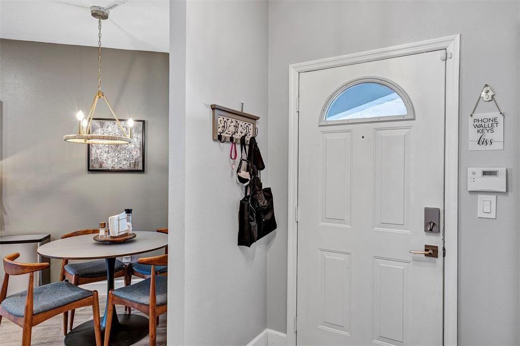 Active With Contract: $264,000 (3 beds, 2 baths, 1267 Square Feet)