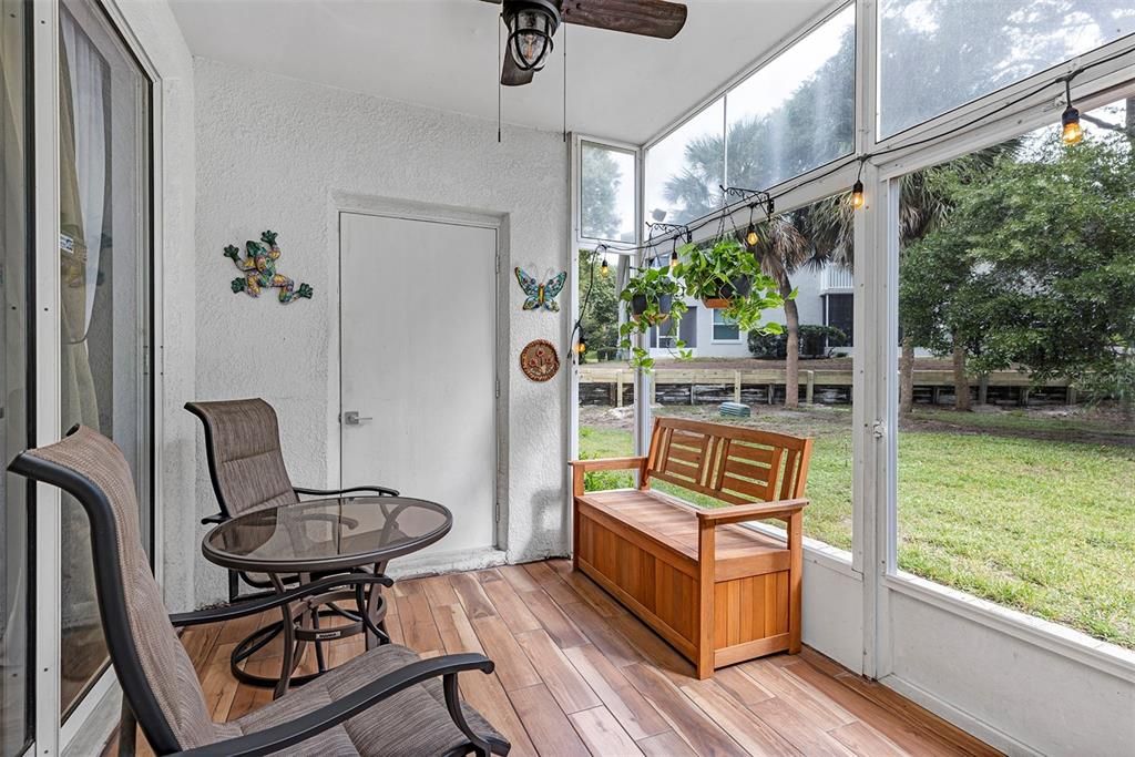 Active With Contract: $264,000 (3 beds, 2 baths, 1267 Square Feet)