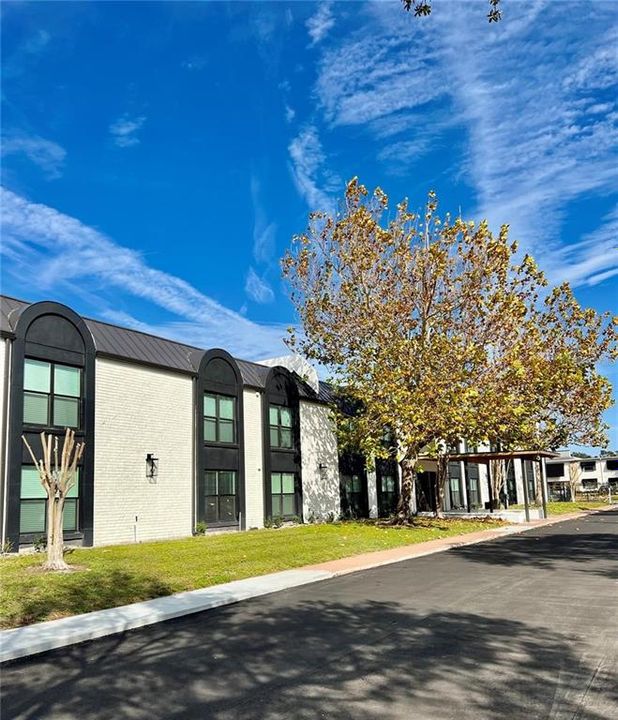 Recently Rented: $2,200 (2 beds, 1 baths, 980 Square Feet)