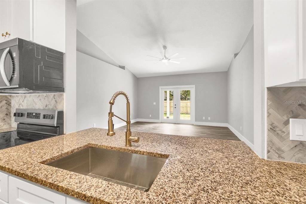 For Sale: $399,000 (3 beds, 2 baths, 1264 Square Feet)