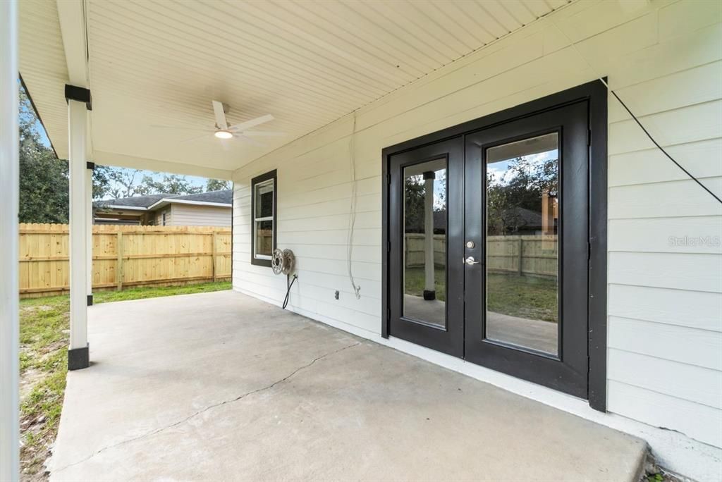 For Sale: $399,000 (3 beds, 2 baths, 1264 Square Feet)