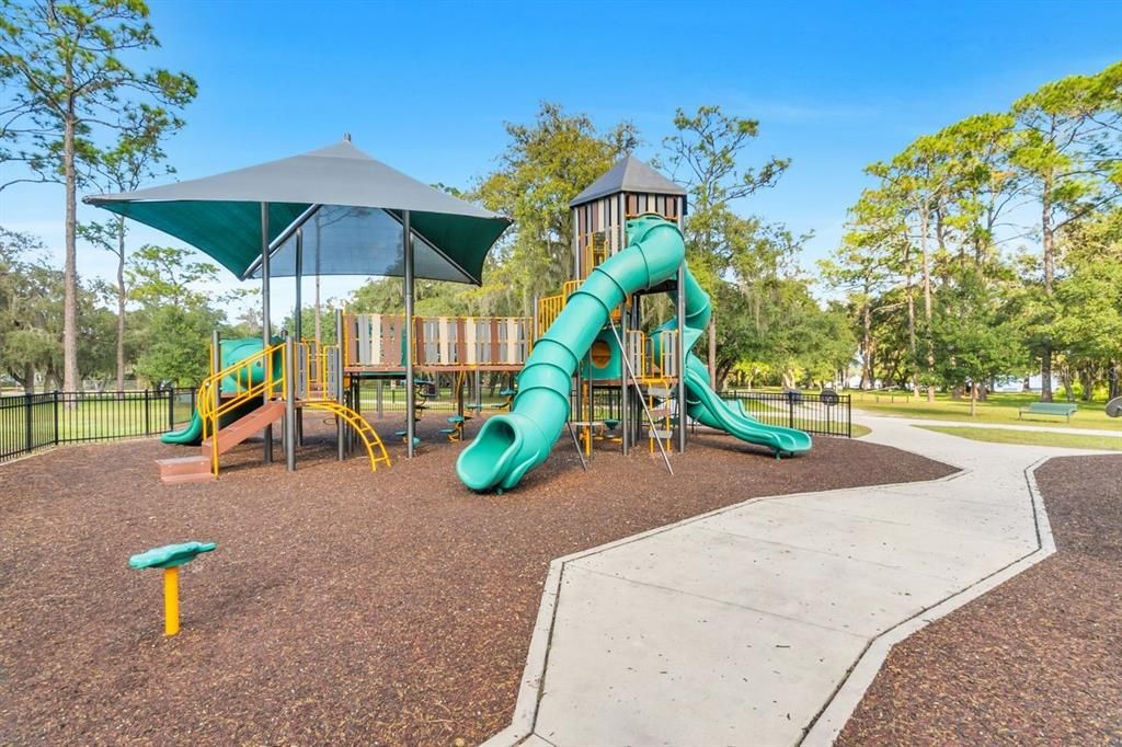 For Sale: $399,000 (3 beds, 2 baths, 1264 Square Feet)