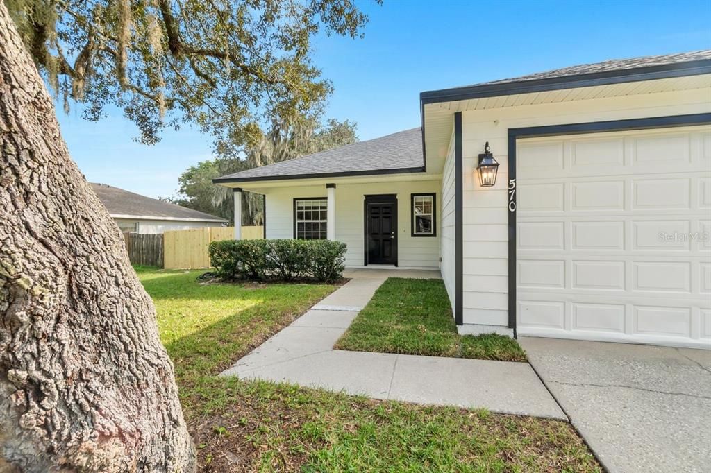 For Sale: $399,000 (3 beds, 2 baths, 1264 Square Feet)